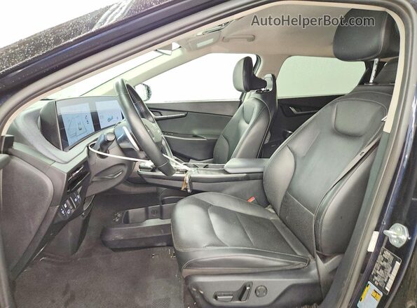 KNDC34LA2P5610124 2023 KIA EV6 Blue Vista interior delantera