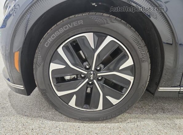KNDC34LA3P5602081 2023 KIA EV6 Синий Панорамный вид салона 360°
