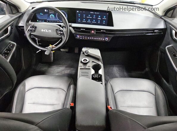 KNDC34LA7R5198446 2024 KIA EV6 Угольный Вид панели приборов