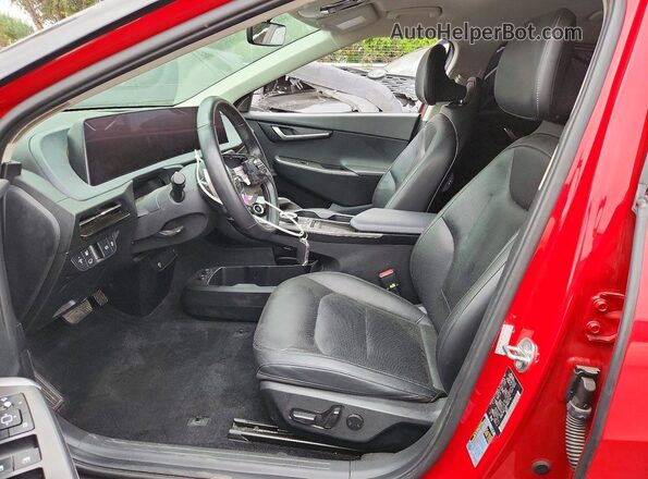 KNDC34LA8P5602741 2023 KIA EV6 Красный Вид салона спереди