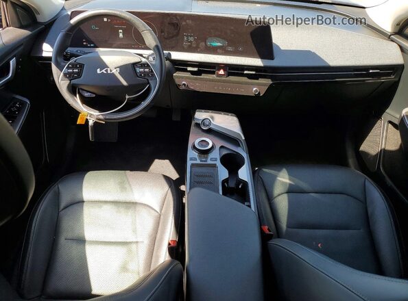 KNDC34LA8R5211611 2024 KIA EV6 Blue Вид панелі приладів