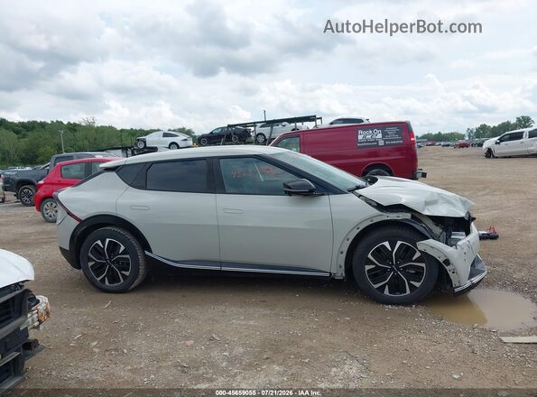 KNDC3DLC2N5060454 2022 KIA EV6 Серый Вид задней части салона