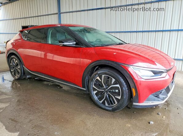 KNDC3DLC4R5188278 2024 KIA EV6 Красный Передняя правая четверть