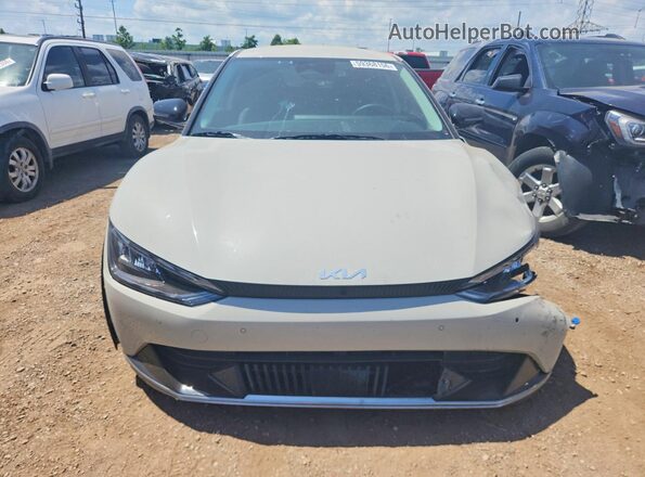 KNDC3DLCXN5086574 2022 KIA EV6 Cream Vista frontal