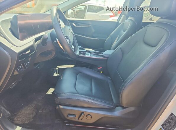 KNDC3DLCXN5086574 2022 KIA EV6 Cream Vista interior delantera