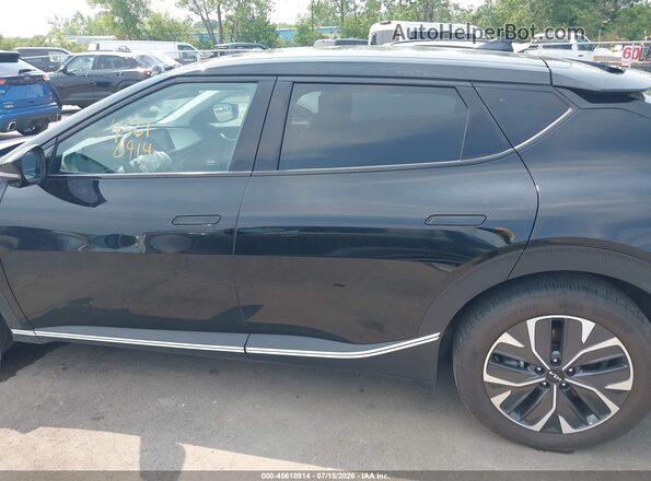 KNDC3DLCXR5220618 2024 KIA EV6 Black Սալոնի 360 աստիճան տեսք