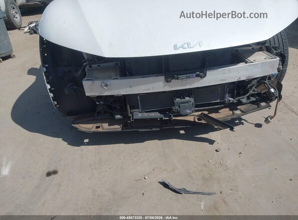 KNDC44LA0N5053062 2022 KIA EV6 Белый Вид спереди