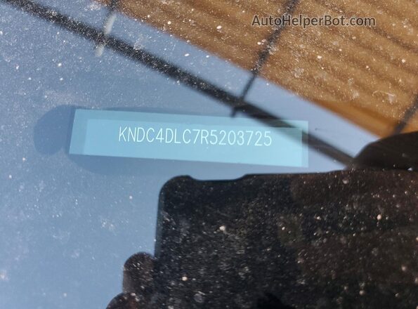 KNDC4DLC7R5203725 2024 KIA EV6 Red Vista del compartimento del motor