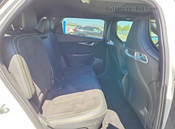 KNDC5DLE2P5125091 2023 KIA EV6 Белый Вид задней части салона