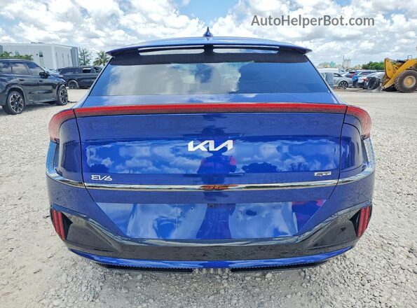 KNDC5DLE3R5220472 2024 KIA EV6 Blue Հետևի տեսք