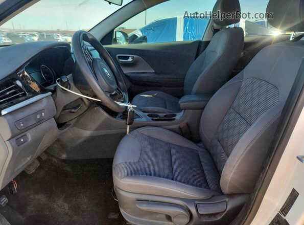 KNDCB3LC0L5367793 2020 KIA NIRO White Widok wnętrza z przodu