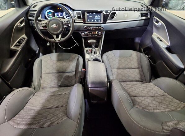 KNDCB3LC1H5081359 2017 KIA NIRO Черный Вид панели приборов