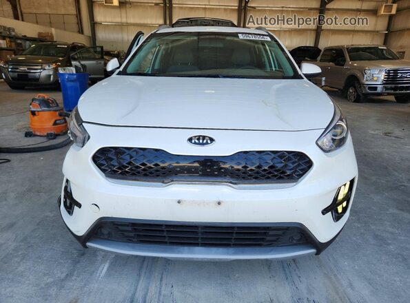 KNDCB3LC1L5424762 2020 KIA NIRO White Դիմացի տեսք