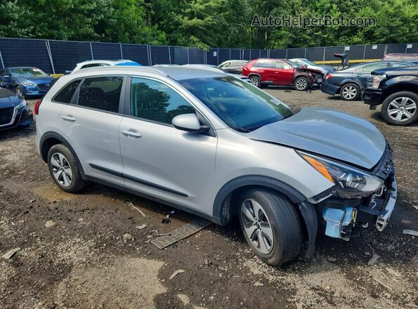 KNDCB3LC1L5426978 2020 KIA NIRO Серебряный Передняя правая четверть