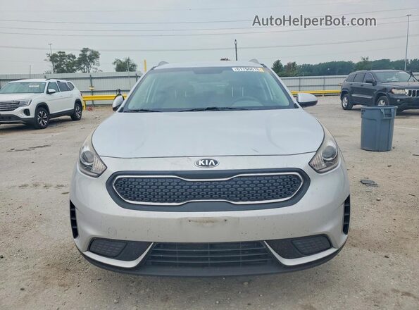 KNDCB3LC2H5079992 2017 KIA NIRO Silver Widok z przodu