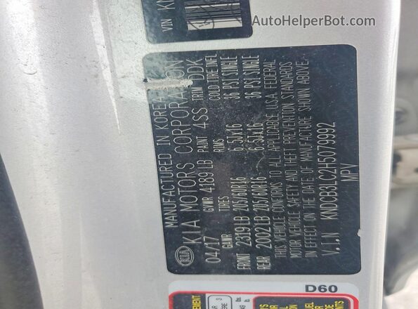 KNDCB3LC2H5079992 2017 KIA NIRO Silver Widok komory silnika