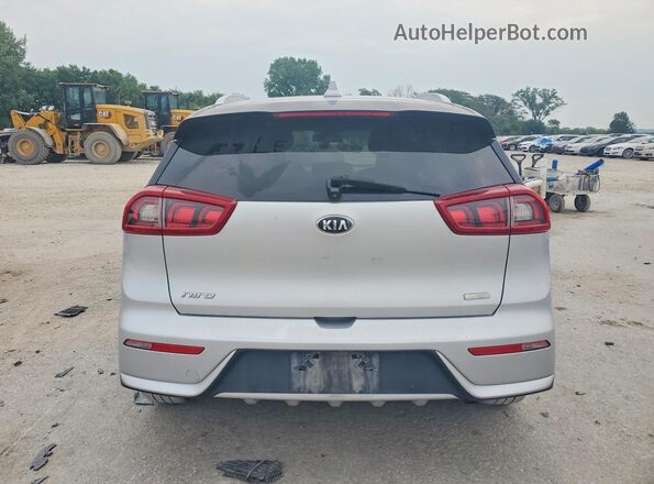 KNDCB3LC2H5079992 2017 KIA NIRO Silver Widok z tyłu