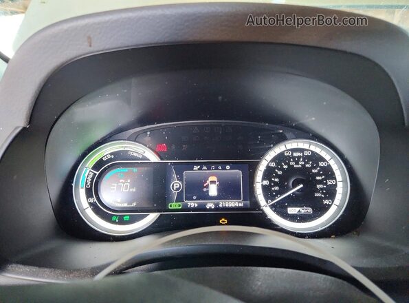 KNDCB3LC2J5128470 2018 KIA NIRO White Սարքավորումների վահանակի տեսք