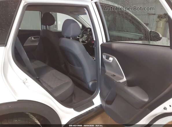 KNDCB3LC2J5140411 2018 KIA NIRO White VIN კოდის სტიკერის ხედი