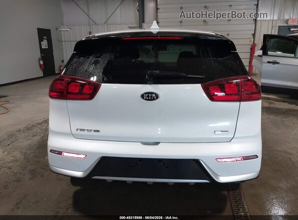 KNDCB3LC2J5140411 2018 KIA NIRO White 