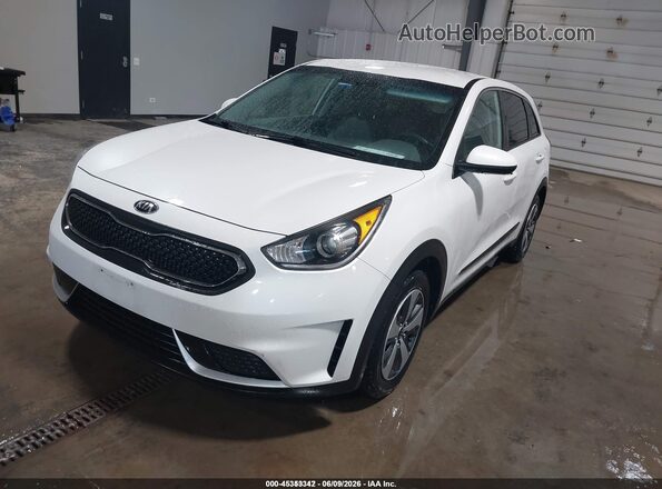 KNDCB3LC2J5158262 2018 KIA NIRO White წინა მარცხენა ხედი სამი მეოთხედიდან