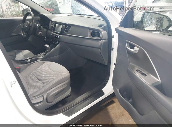 KNDCB3LC2J5158262 2018 KIA NIRO White წინა სალონის ხედი