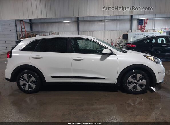 KNDCB3LC2J5158262 2018 KIA NIRO White უკანა სალონის ხედი