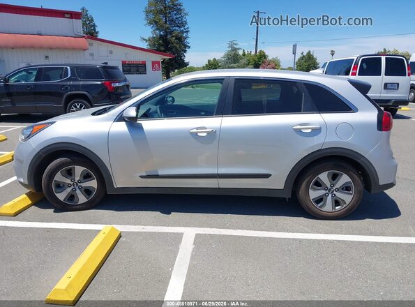 KNDCB3LC2J5184246 2018 KIA NIRO Silver 