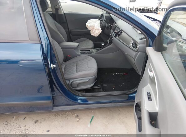 KNDCB3LC2J5204365 2018 KIA NIRO Синий Вид салона спереди