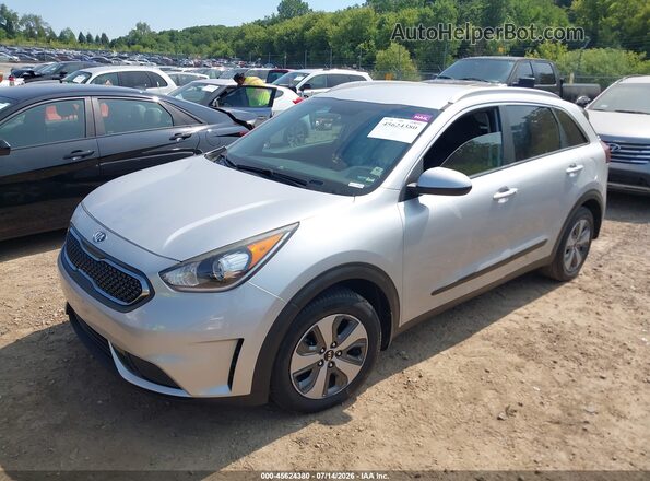 KNDCB3LC2K5216419 2019 KIA NIRO Silver Vista tres cuartos delantera izquierda