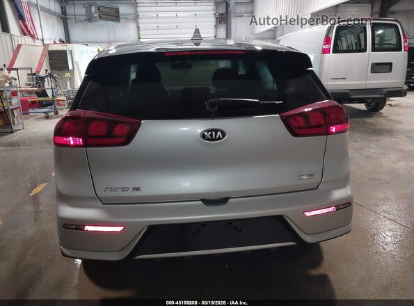 KNDCB3LC2K5218963 2019 KIA NIRO Silver 