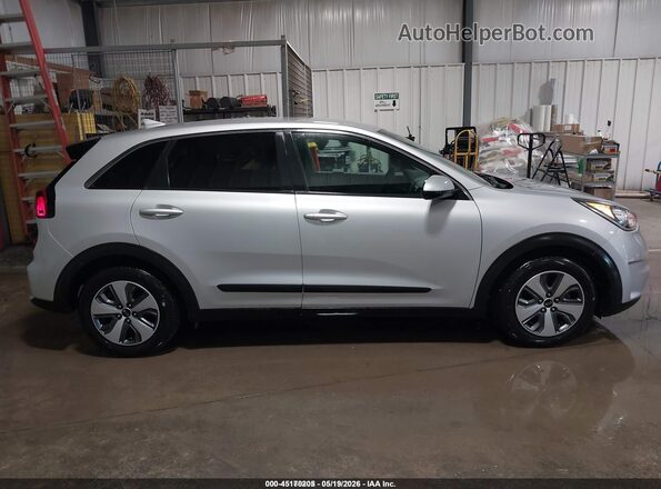 KNDCB3LC2K5218963 2019 KIA NIRO Silver Սալոնի հետևի տեսք