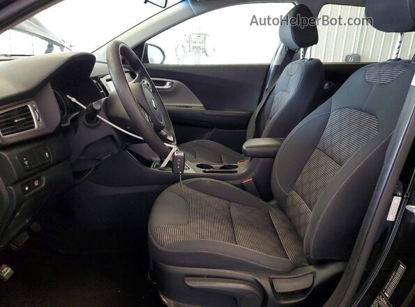 KNDCB3LC3H5067687 2017 KIA NIRO Black Widok wnętrza z przodu