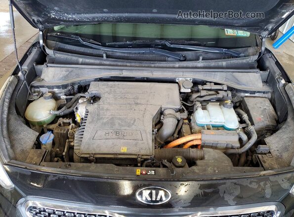 KNDCB3LC3H5067687 2017 KIA NIRO Black Widok komory silnika