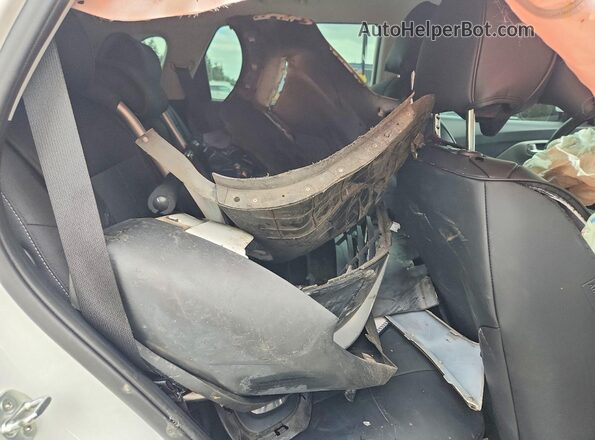 KNDCB3LC3J5160392 2018 KIA NIRO White Հետևի նստատեղերի տեսք