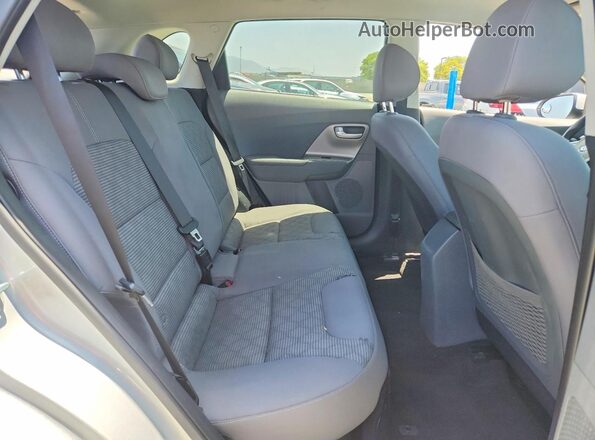 KNDCB3LC3J5206660 2018 KIA NIRO Серебряный Вид задних сидений