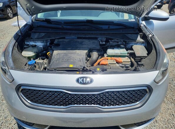 KNDCB3LC3J5206660 2018 KIA NIRO Серебряный Вид задней части салона