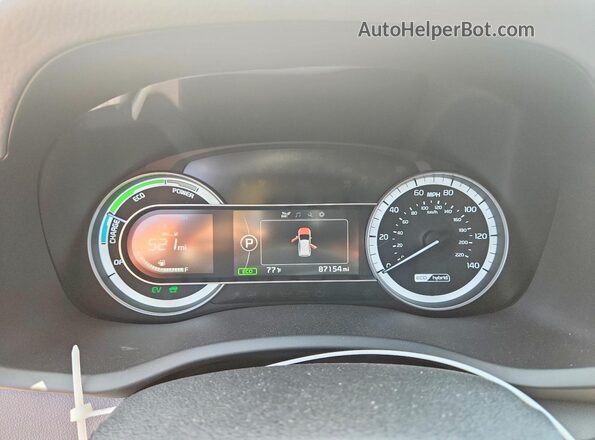 KNDCB3LC3J5206660 2018 KIA NIRO Серебряный Вид щитка приборов