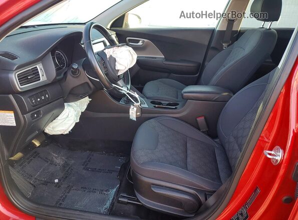 KNDCB3LC3K5322099 2019 KIA NIRO Красный Вид салона спереди