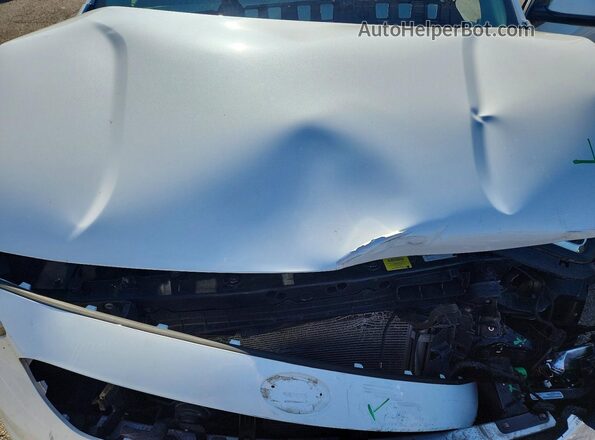 KNDCB3LC4H5085518 2017 KIA NIRO White Engine compartment view