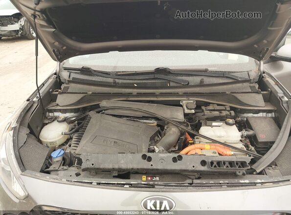 KNDCB3LC4J5170137 2018 KIA NIRO Gray Rear view