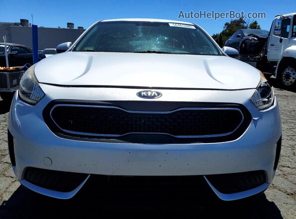 KNDCB3LC5H5036702 2017 KIA NIRO Silver Вид спереду