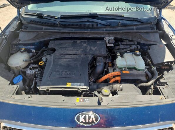 KNDCB3LC6H5045067 2017 KIA NIRO Blue Շարժիչի բաժամունքի տեսք