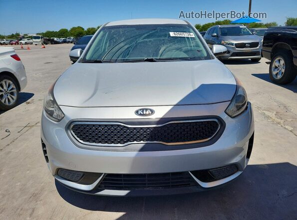KNDCB3LC6H5057476 2017 KIA NIRO Серебряный Вид спереди