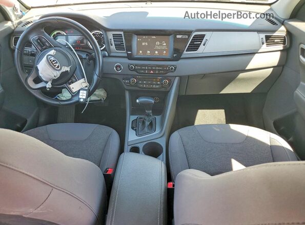 KNDCB3LC6H5074066 2017 KIA NIRO Белый Вид панели приборов