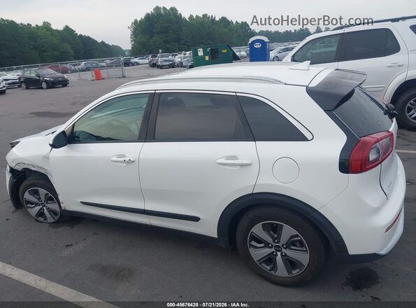 KNDCB3LC6H5085049 2017 KIA NIRO Белый 