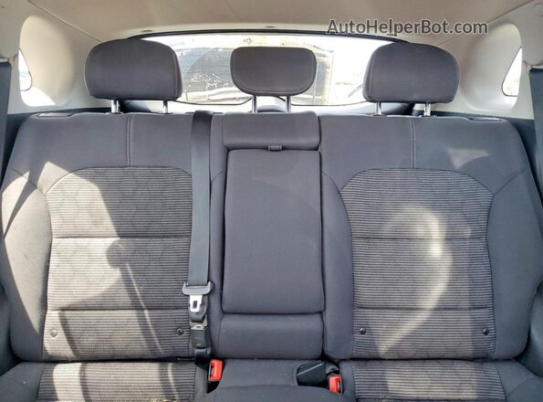 KNDCB3LC6J5154909 2018 KIA NIRO Red უკანა სავარძლების ხედი
