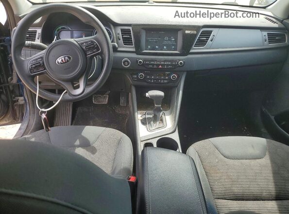 KNDCB3LC6J5205602 2018 KIA NIRO Blue Vista del salpicadero