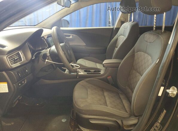 KNDCB3LC7H5049144 2017 KIA NIRO Black Widok wnętrza z przodu