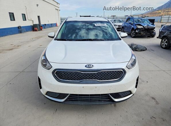 KNDCB3LC7K5252297 2019 KIA NIRO White Vista frontal
